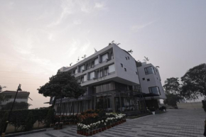 Moolchand Resort